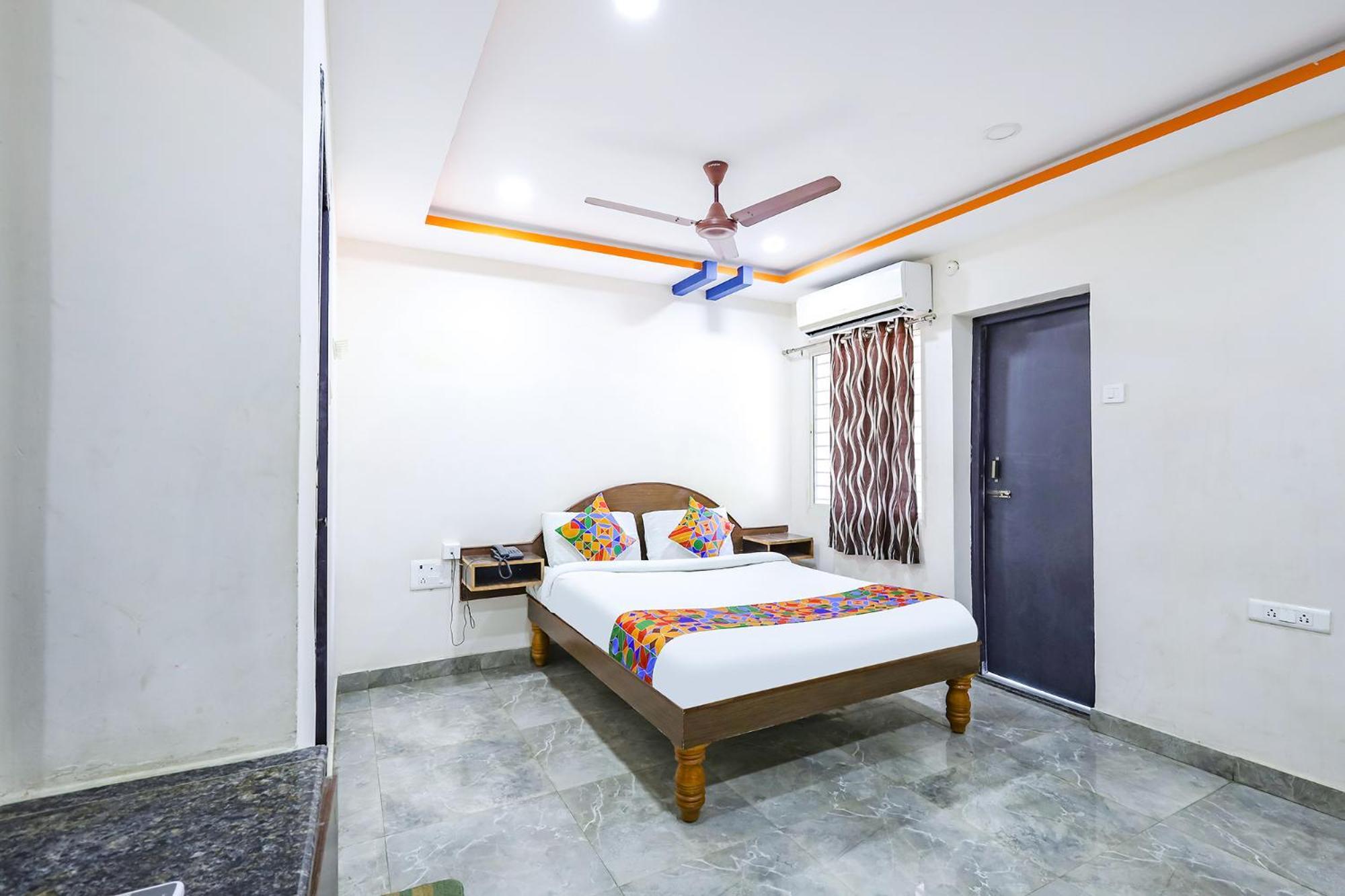 Capital O Lakshmi Residency Hotel Тирупати Екстериор снимка