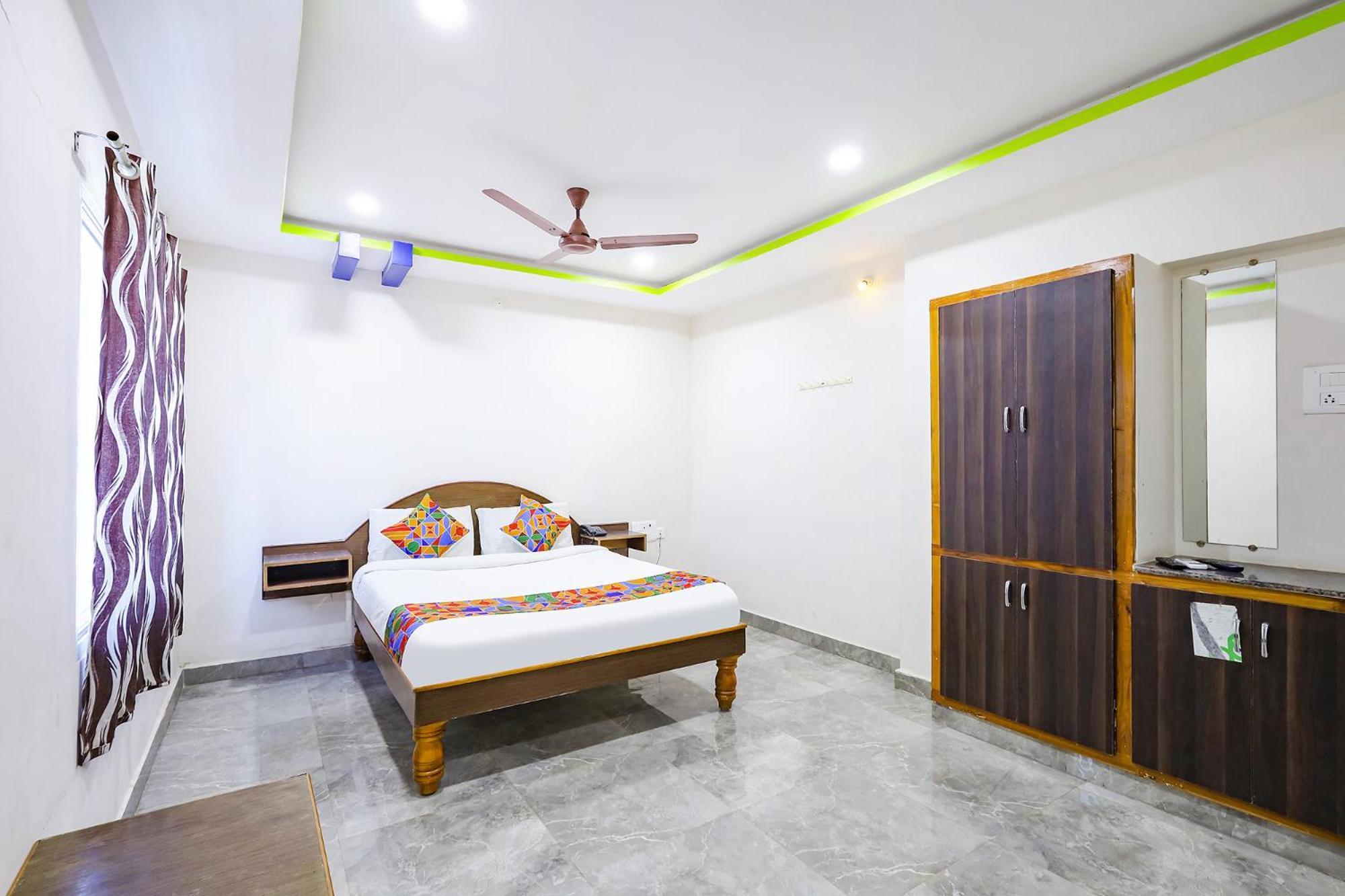 Capital O Lakshmi Residency Hotel Тирупати Екстериор снимка