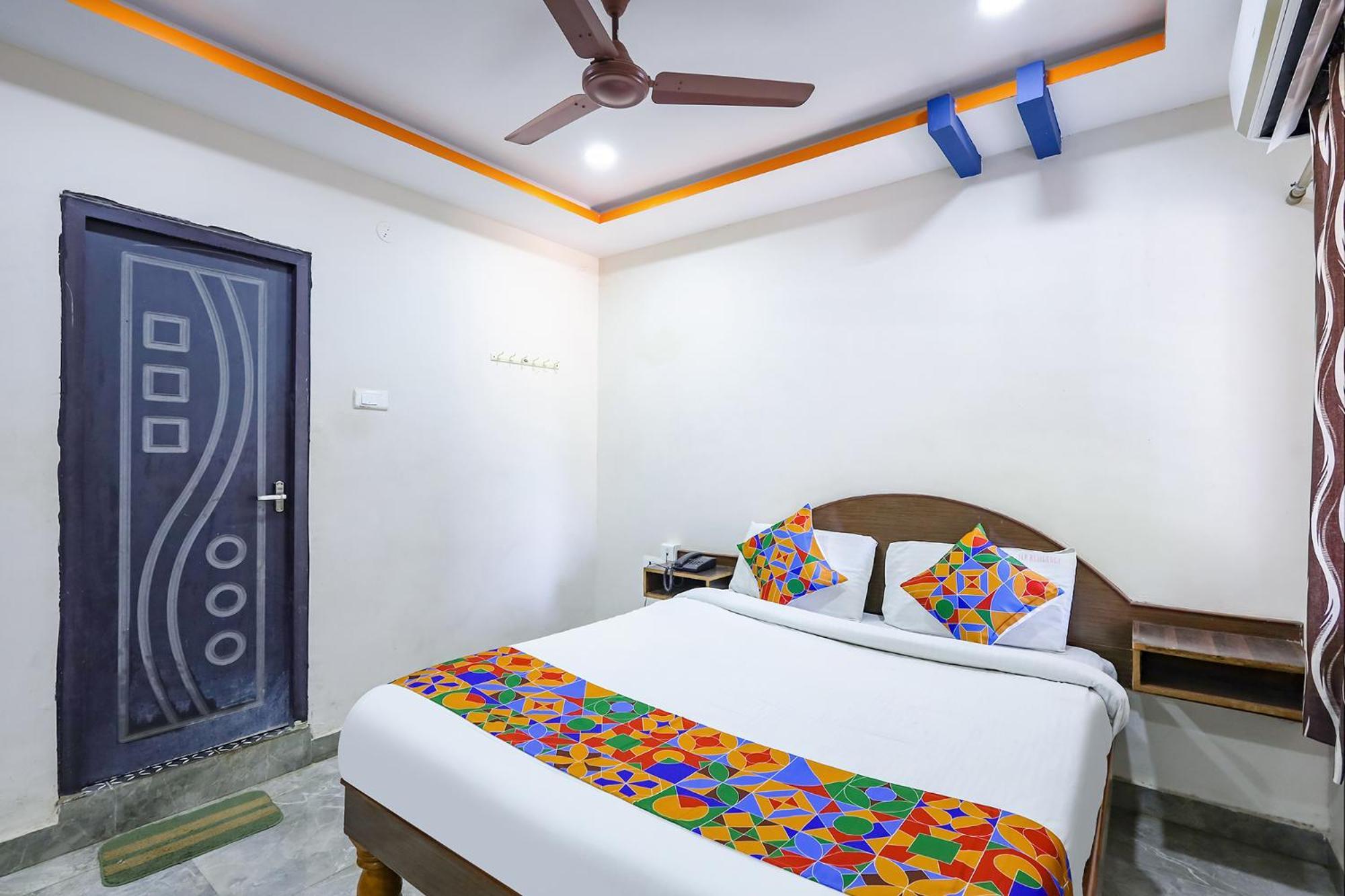 Capital O Lakshmi Residency Hotel Тирупати Екстериор снимка